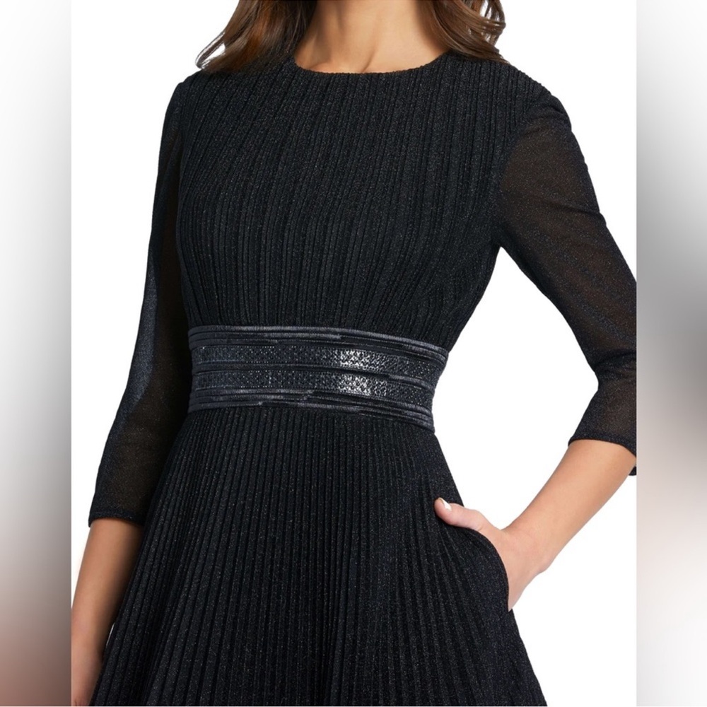 Mac Duggal 30700 Black Shimmering Pleated A-line 3/4 Sleeve Full Length Gown 4 - Picture 6 of 11